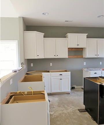 5th image of 46 Somerset Lot 46