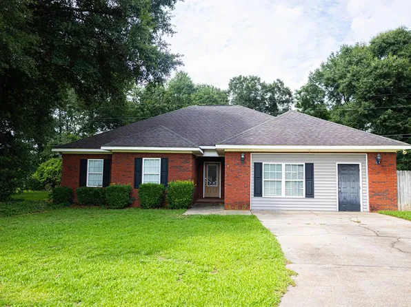 62 Granite Ct, Dothan, AL 36303