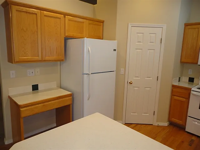 501 N Mira Ave — Photo 2