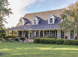 1033 Shelton Rd, Charlotte, TN 37036