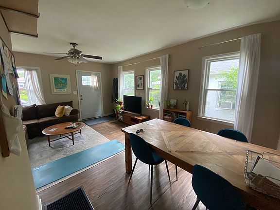 3rd image of 5653 Winthrop Ave