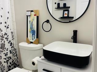 33 High St APT 27, Orange, NJ 07050