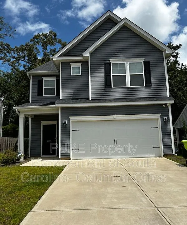1155 Crescent Moon Loop