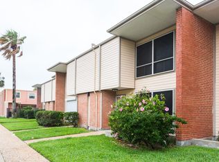 7012 Lasker Dr, Galveston, TX 77551