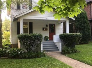 211 S Columbia St, Naperville, IL