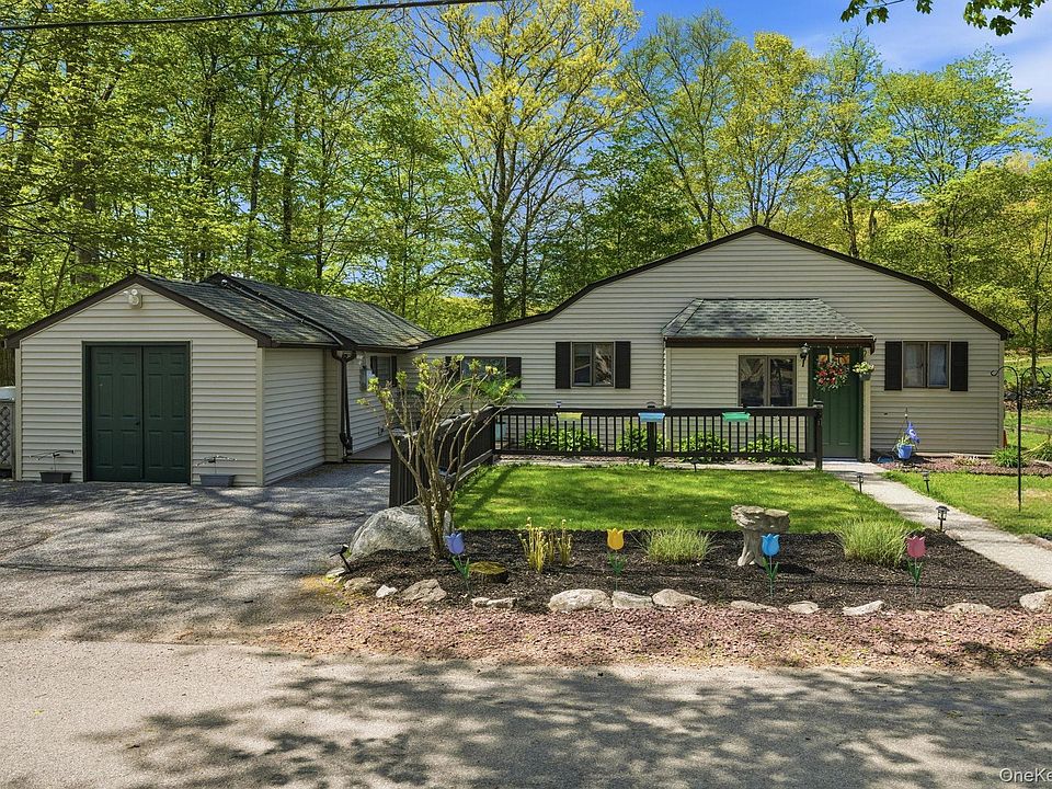 1st image of 16 Sunset Place