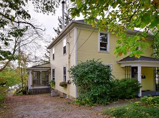 115 S River St, Batavia, IL 60510