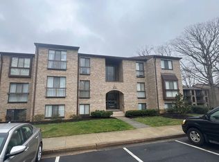 2054 Royal Fern Ct APT 21B, Reston, VA 20191