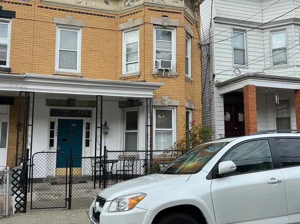 1206 27th Street image 1 of 30