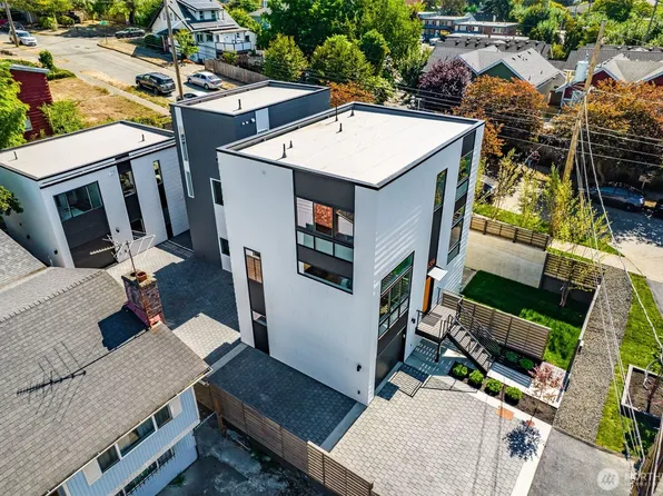 6356 47th Avenue S, Seattle, WA 98118