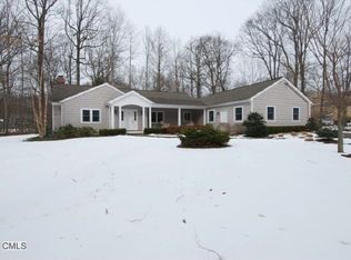 40 Forest Ln, Wilton, CT 06897