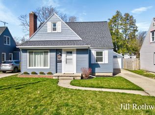 2203 Riverside Dr NE, Grand Rapids, MI 49505