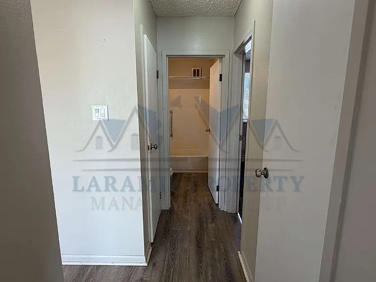 411 S 26th St #8 — Photo 13