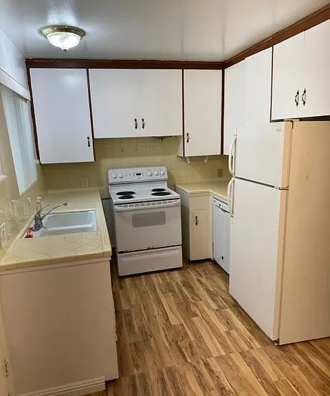 2162 Ash St #2162 — Photo 9