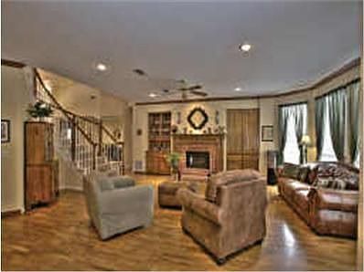 1st image of 1905 Walden Ct