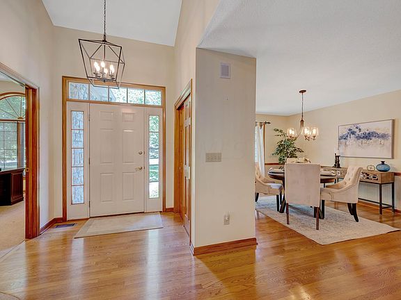 5th image of 6716 Hawksnest Ct