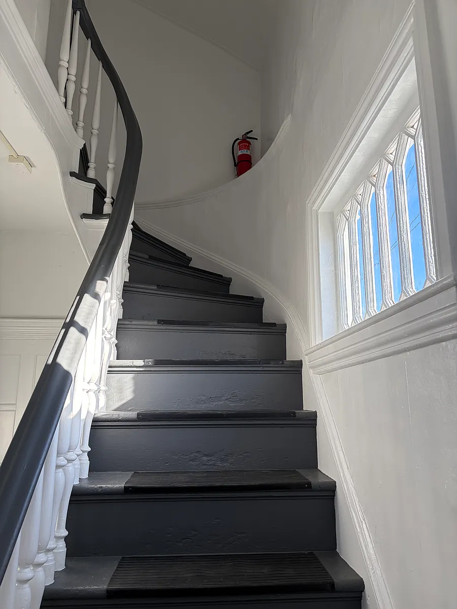 Building Photo - 181 Waterman St #2