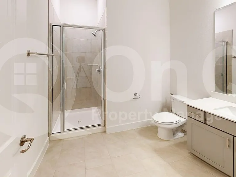 2950 Frederick Dr — Photo 11