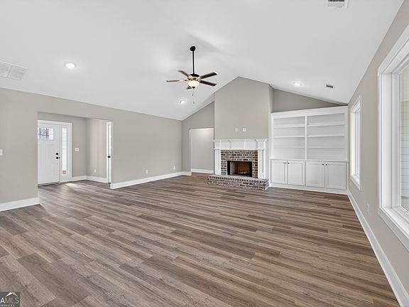 5th image of 553 Rockwell Church Rd NW