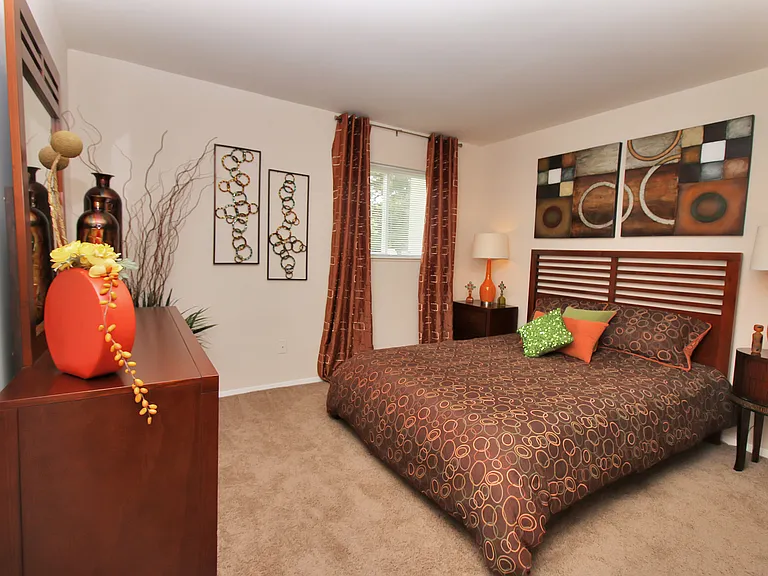 401 Turlington Rd — Photo 10