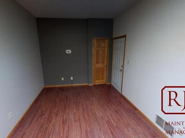 4 S 5th St, Bismarck, ND 58504