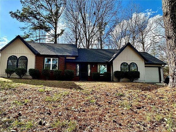 2nd image of 3821 River Rd