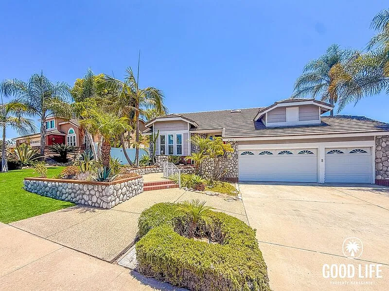 11775 Scripps Lake Dr
