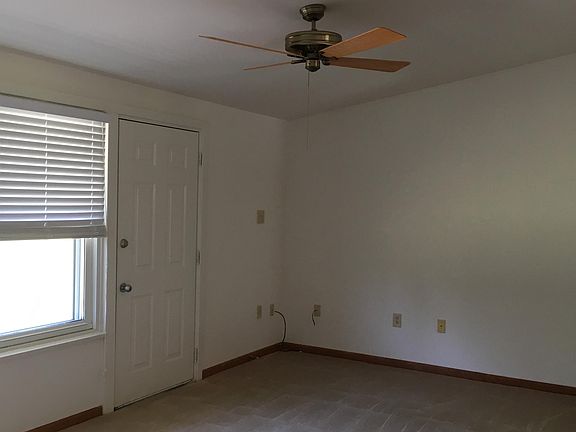4th image of 5535 Appletree Cir