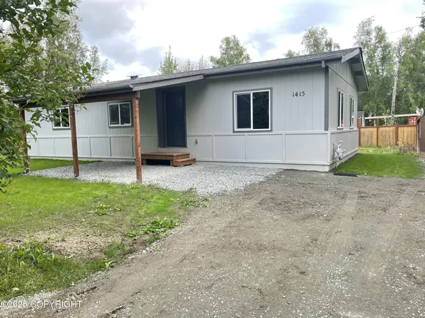 1415 N Pioneer Peak Dr, Wasilla, AK 99654