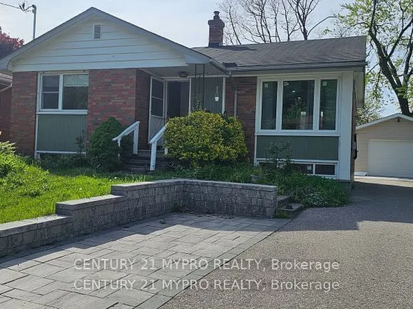 3 Heatherington Dr, Toronto, ON M1T 1N3