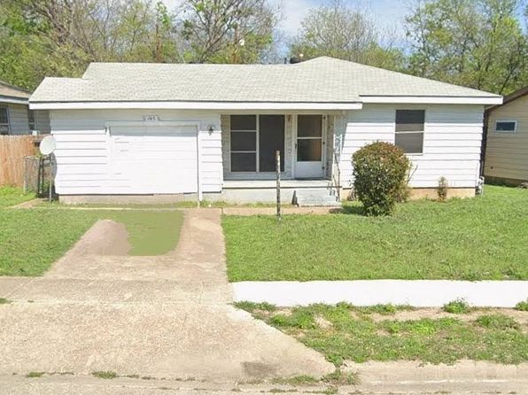 105 E Voelter Ave