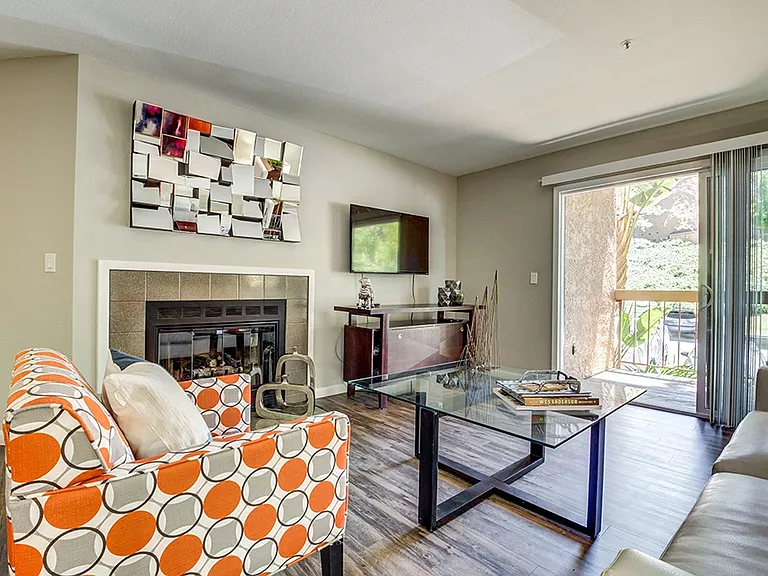Bella Vista at Hilltop — Photo 34