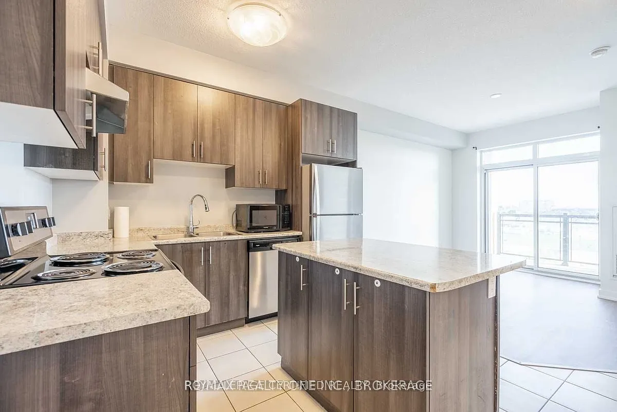 Building Photo - 2486 Old Bronte Rd #615