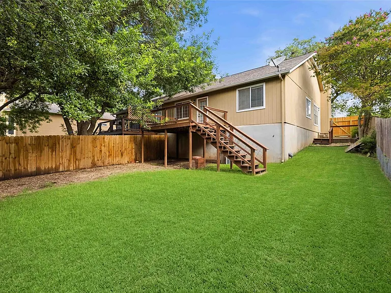 220 Sailmaster St #A — Photo 25