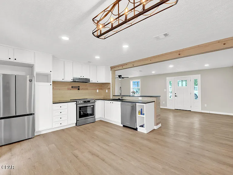 1408 Wilmont Ave — Photo 7