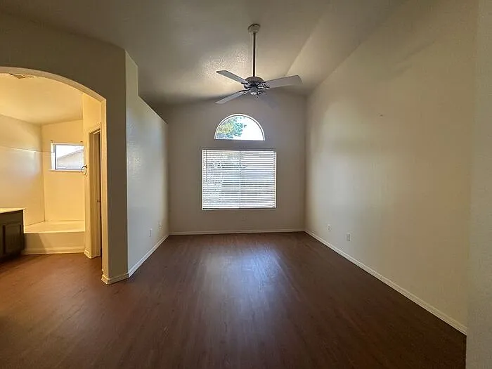 5082 W Buffalo St — Photo 22