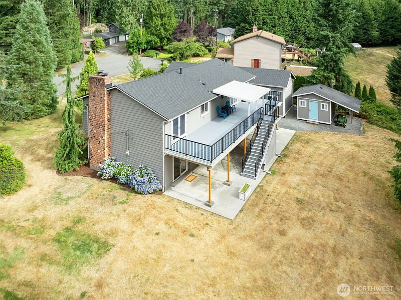 4th image of 6728 187th Street SE