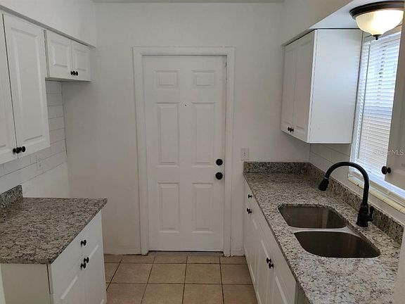 5th image of 245 - 247 38TH AVENUE SE