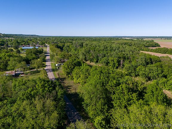 3rd image of N Virginia Ave