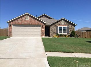 12808 E 67th Pl N, Owasso, OK 74055