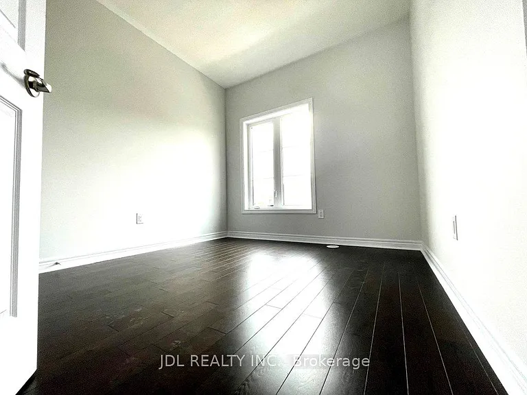 95 Grand Trunk Ave — Photo 11