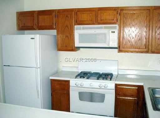 2nd image of 5032 S Rainbow Blvd Unit 105