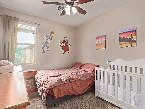 4th image of 729 W Silver Reef Dr