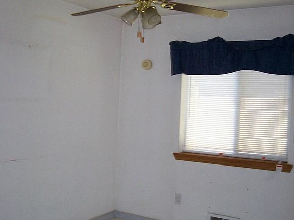 4th image of 10100 Ainsworth Ave S