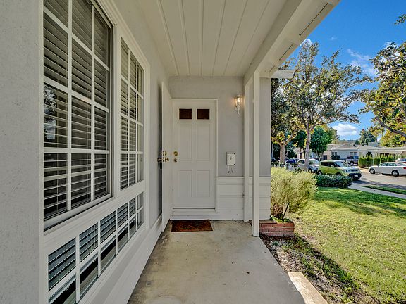 5th image of 4758 Allott Ave