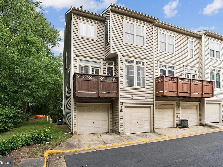 4322 Thomas Brigade Ln — Photo 19