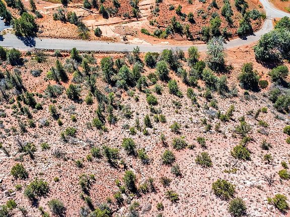 4th image of 520 O'Beyond Rd