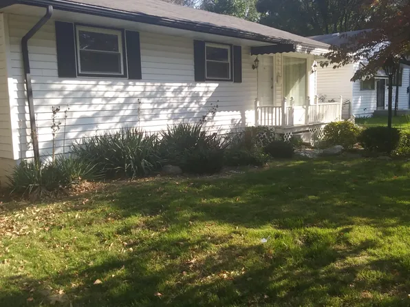 10756 Spring Garden Dr, Saint Louis, MO 63137