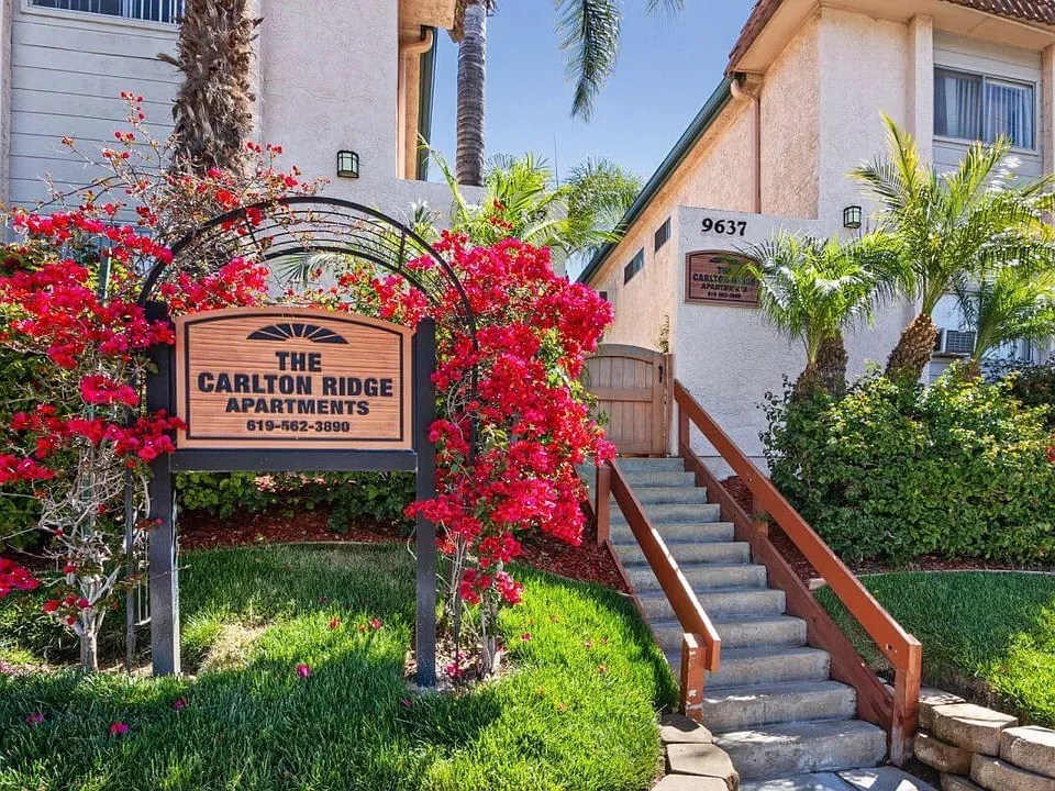 The Carlton Ridge Apartments