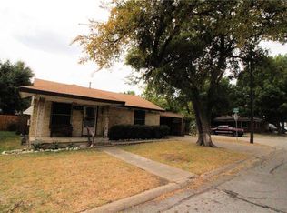 1102 Chamberlain St, Irving, TX 75060